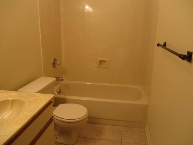 VIKING MANOR PH 1 - Residential Lease