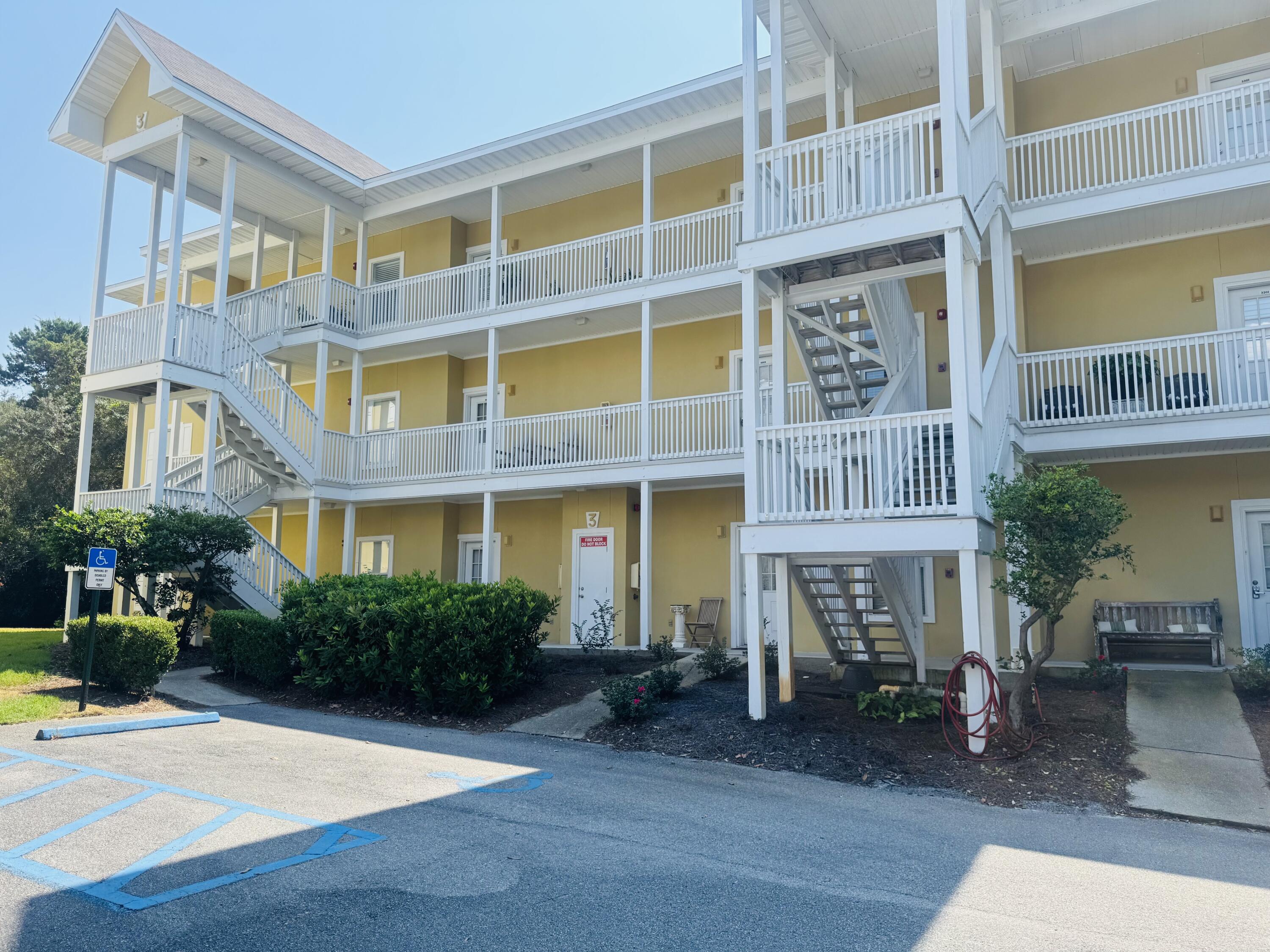 HERONS WATCH CONDO PH 3 - Residential Lease