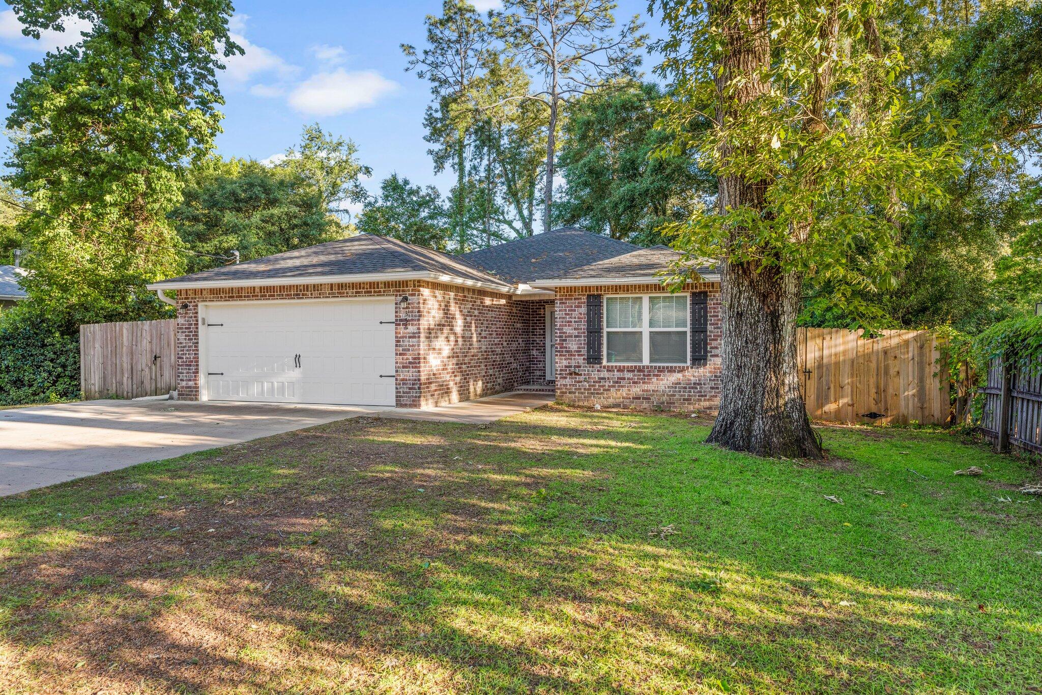 ADAMS POWELL - Residential
