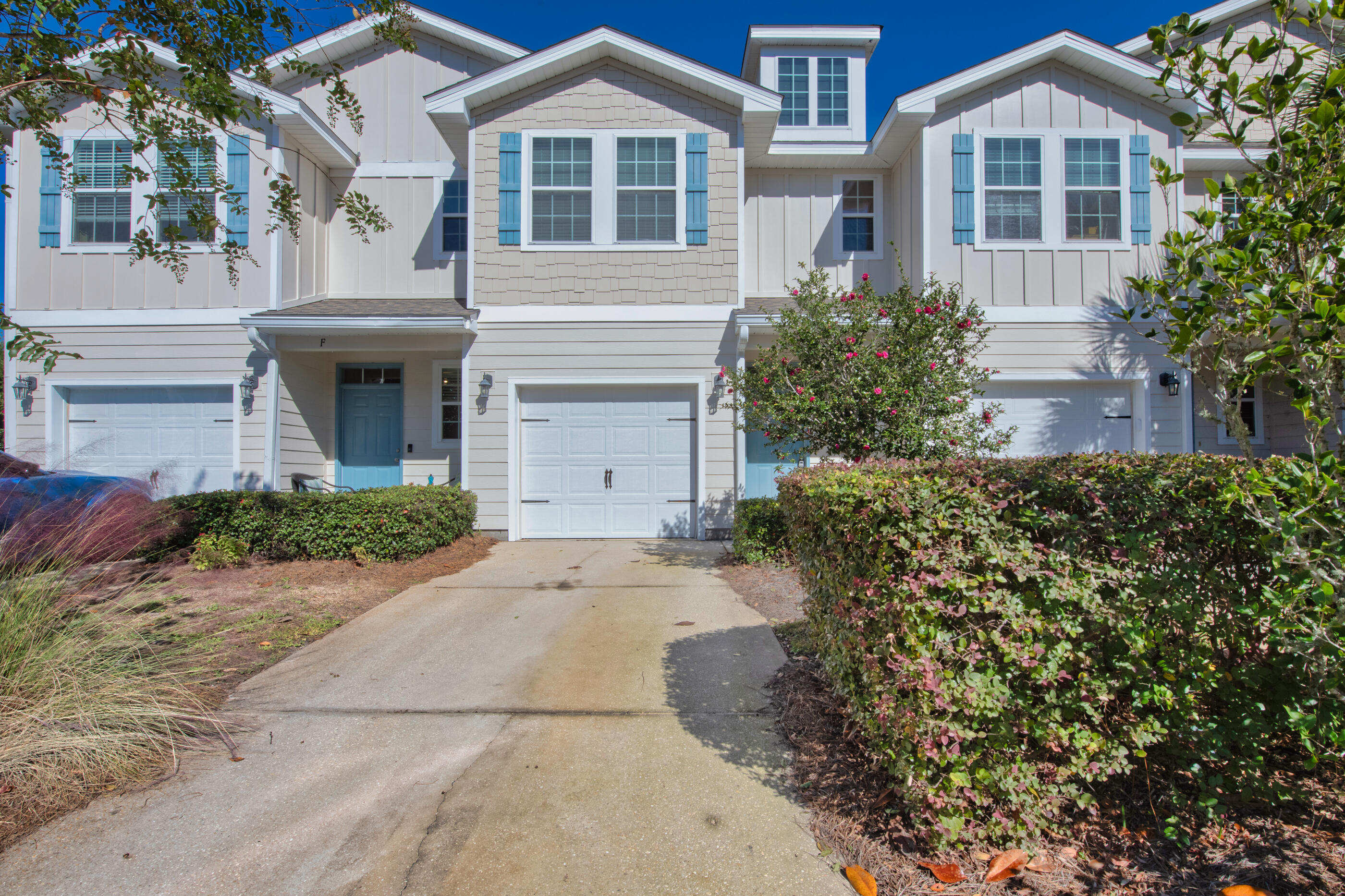 WATER OAKS - Residential