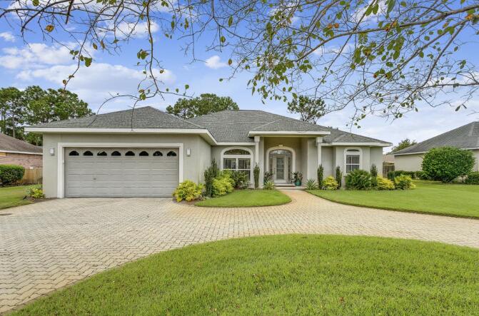 BAYWINDS GOLF ESTATES PH 2 - Residential