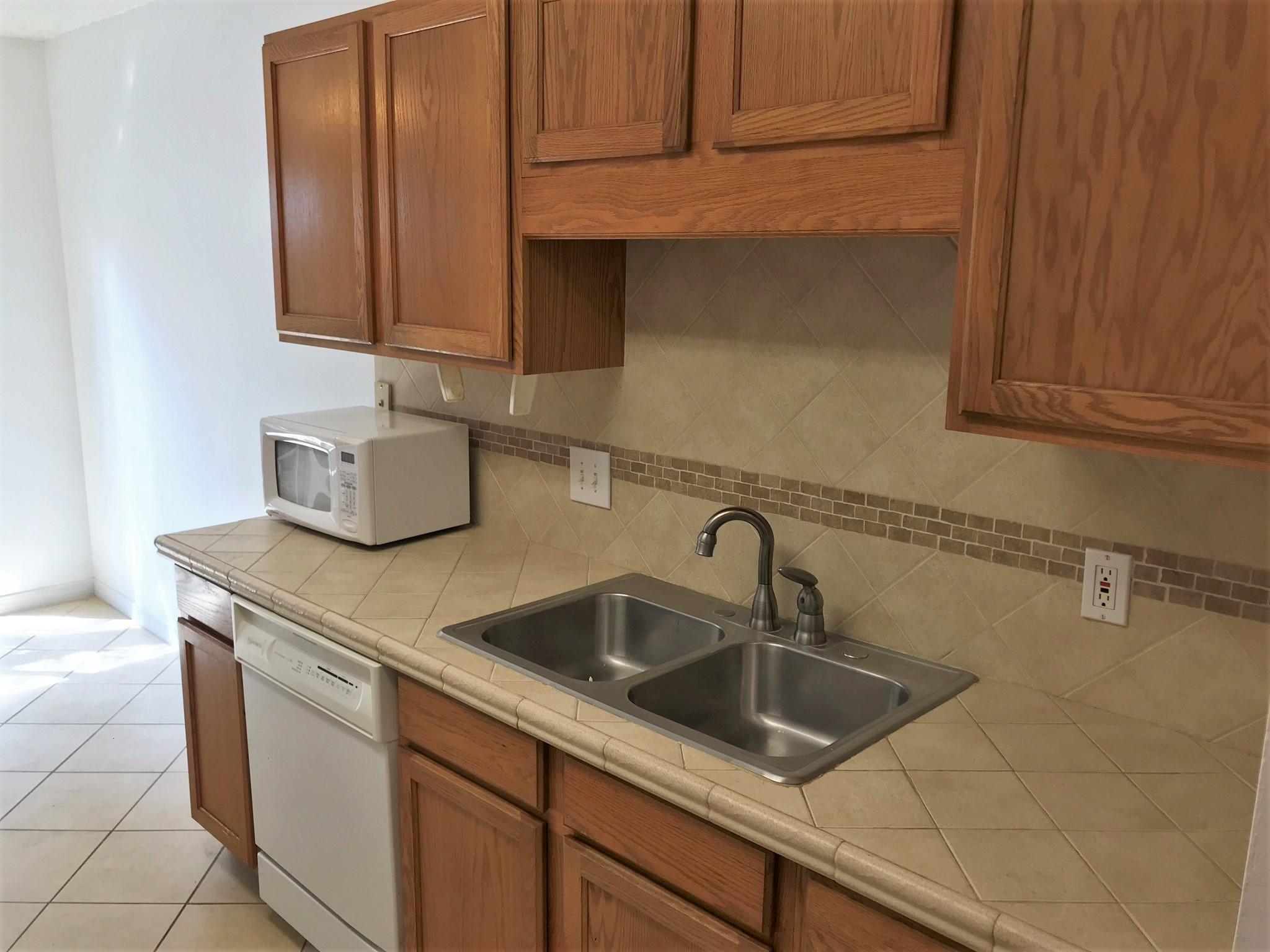 OAKHILL - Residential Lease