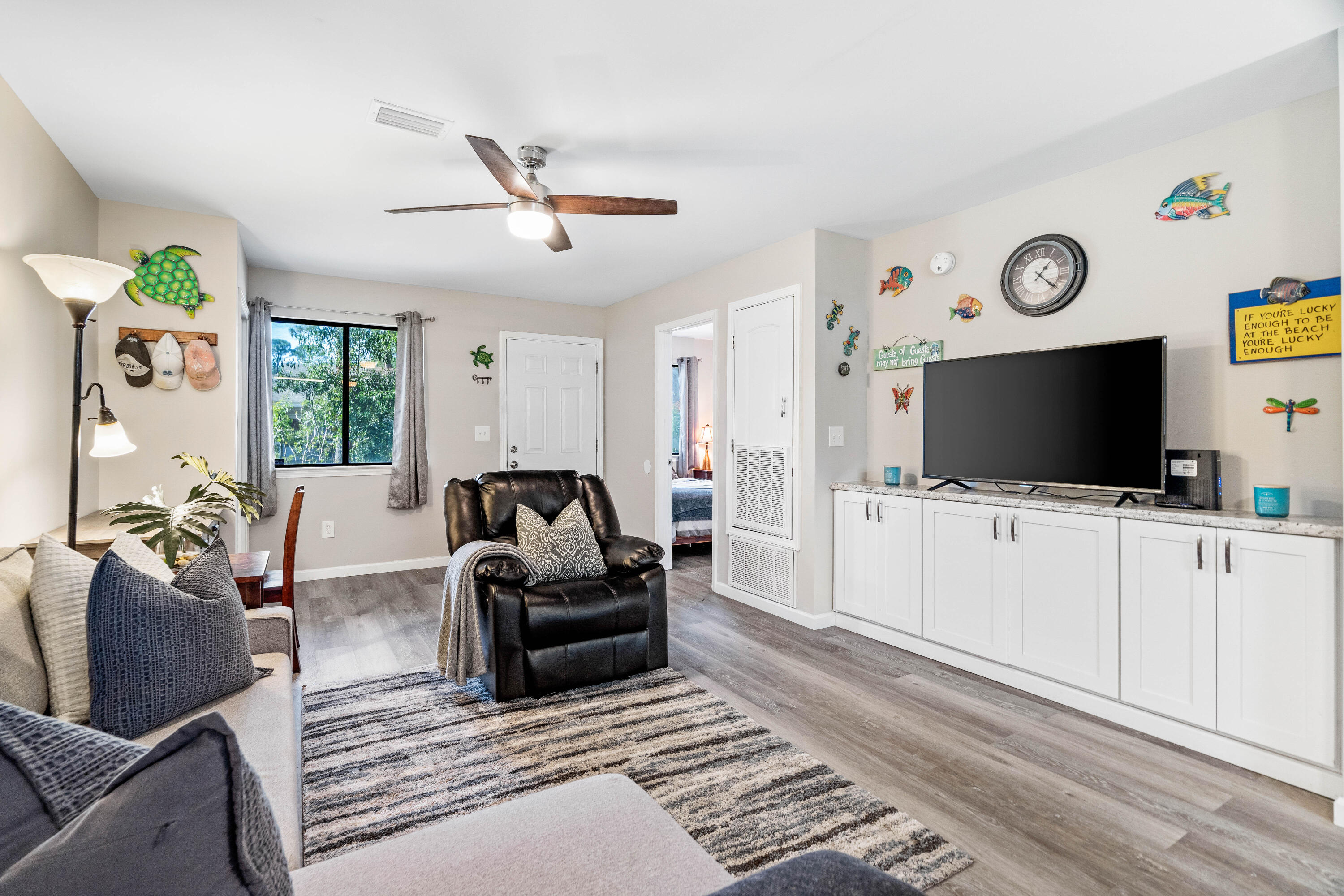 WINSTON MANOR T/H - Residential