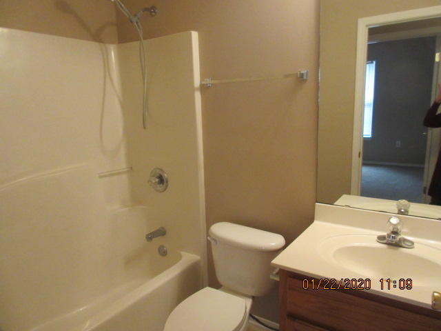 HUNTERS RUN S/D - Residential Lease