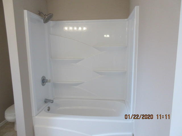 HUNTERS RUN S/D - Residential Lease