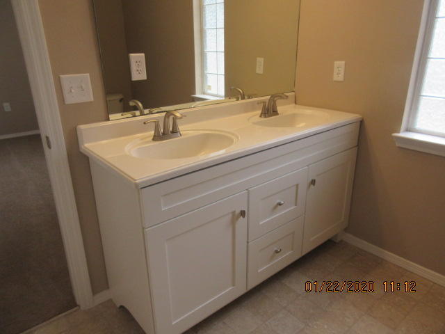 HUNTERS RUN S/D - Residential Lease
