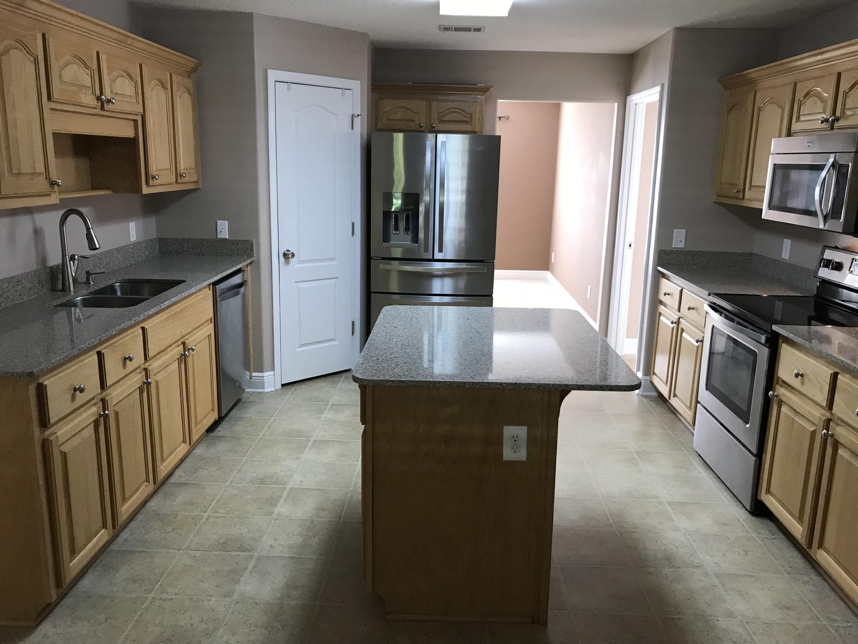 Fox Valley - Residential Lease