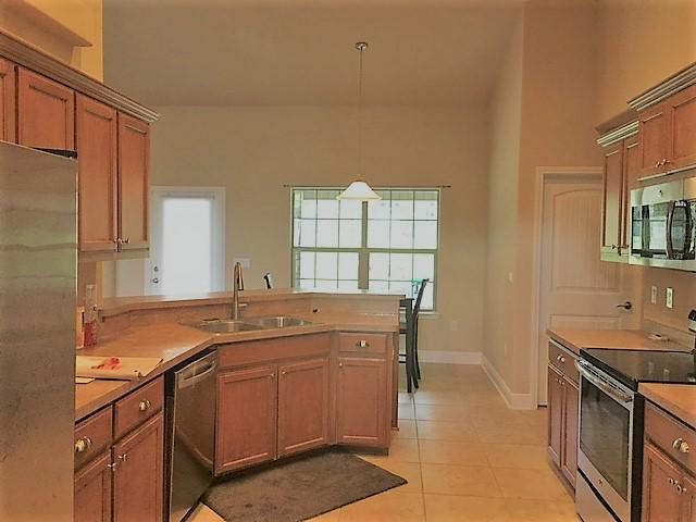 SILVER CREEK ESTATES - Residential Lease