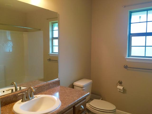 SILVER CREEK ESTATES - Residential Lease
