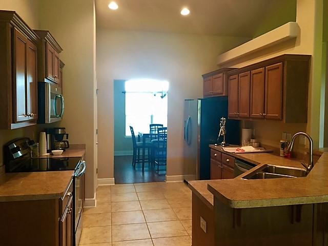 SILVER CREEK ESTATES - Residential Lease