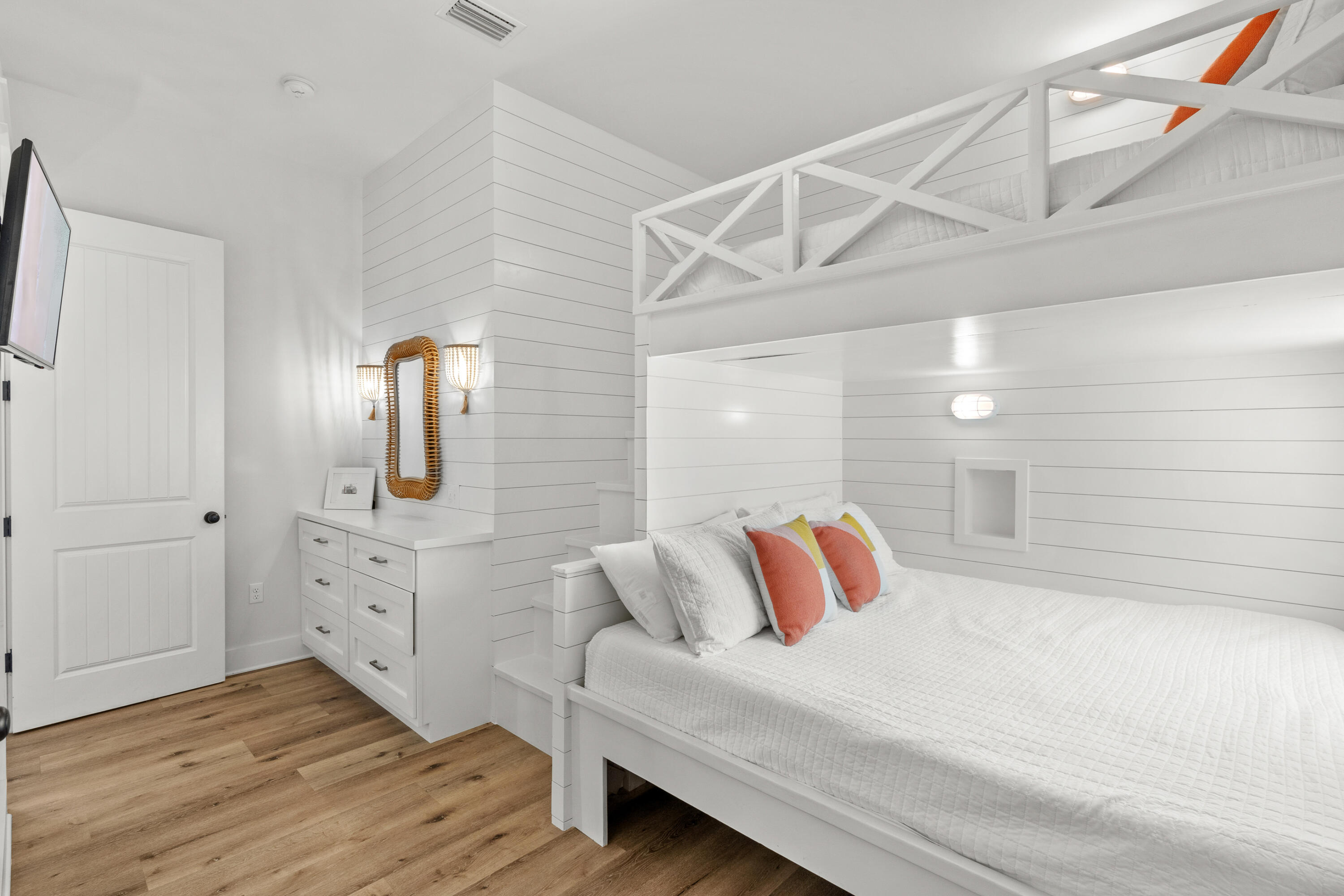 GULF SHORE MANOR - Residential