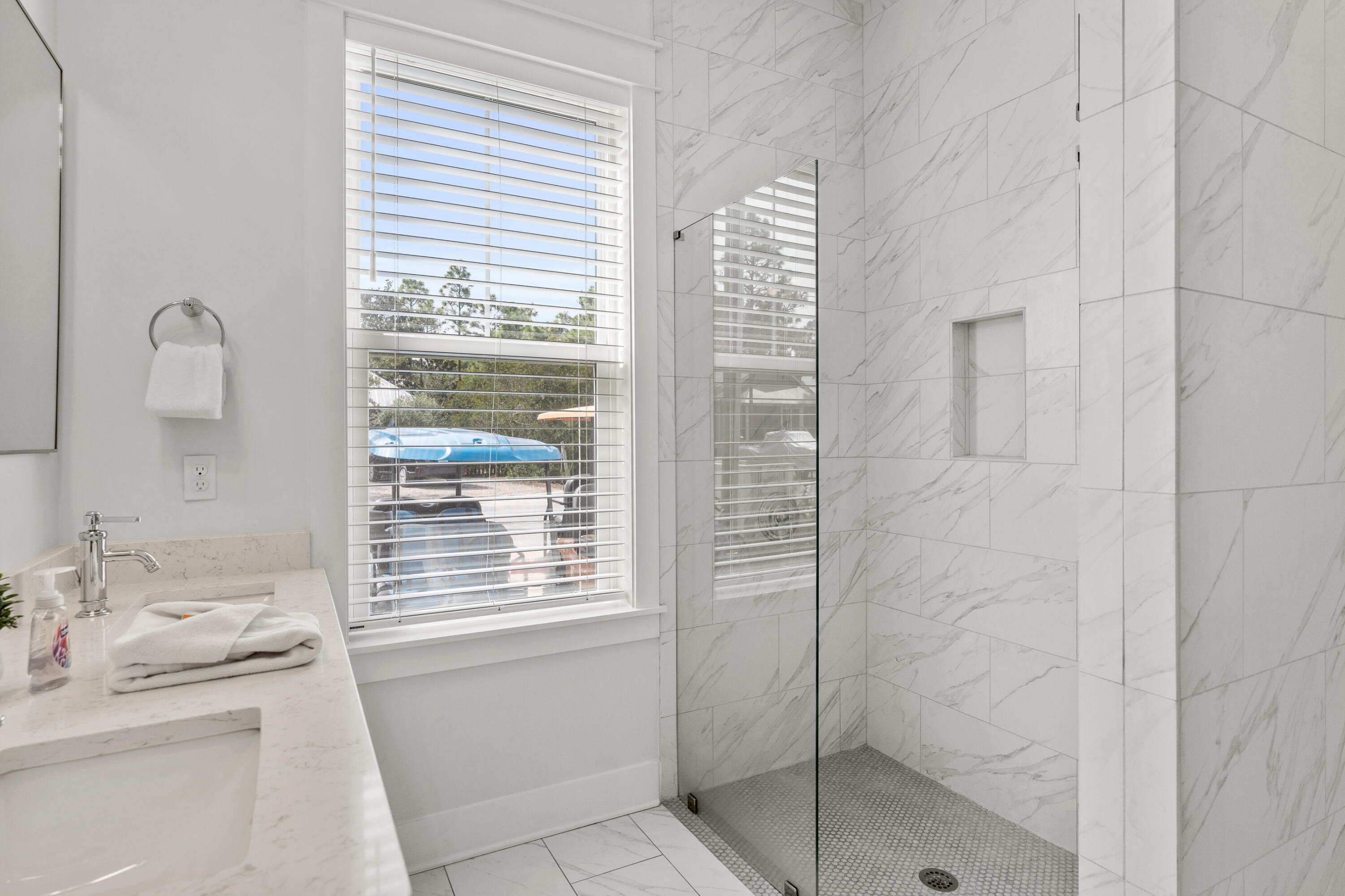 GULF SHORE MANOR - Residential