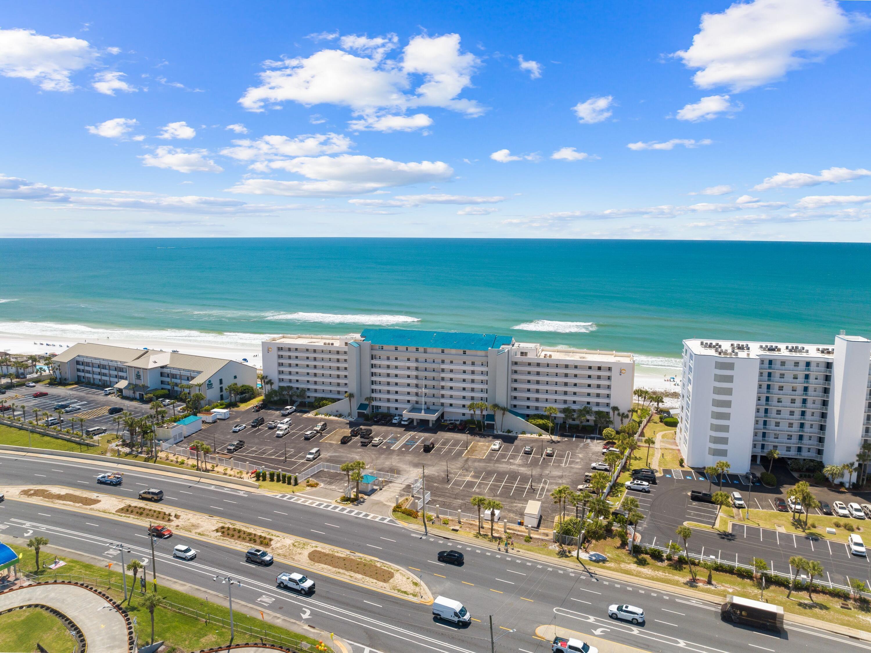 GRAND MARINER PH 1 - Residential