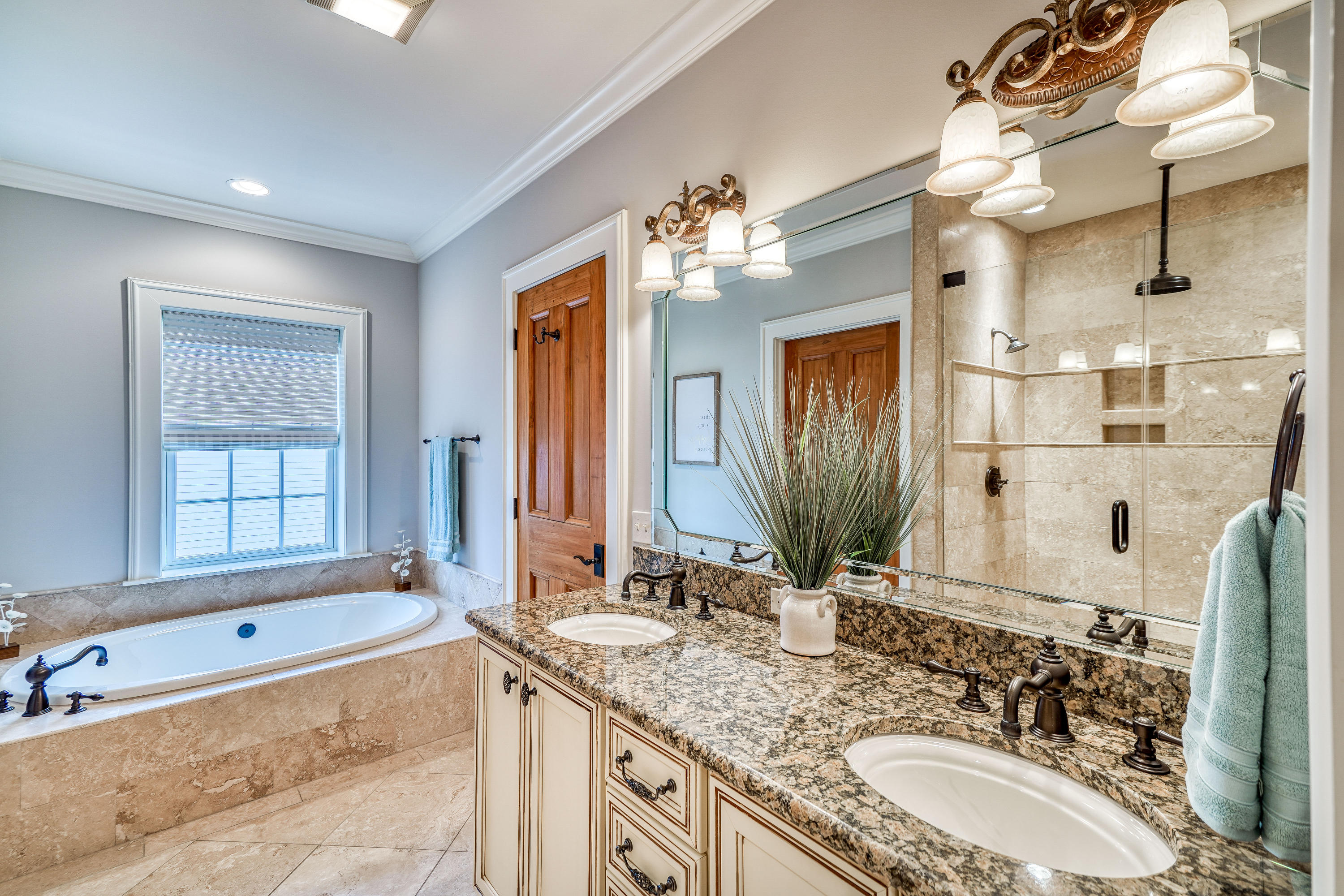 PROMINENCE/LUXURY TOWNHOMES - Residential