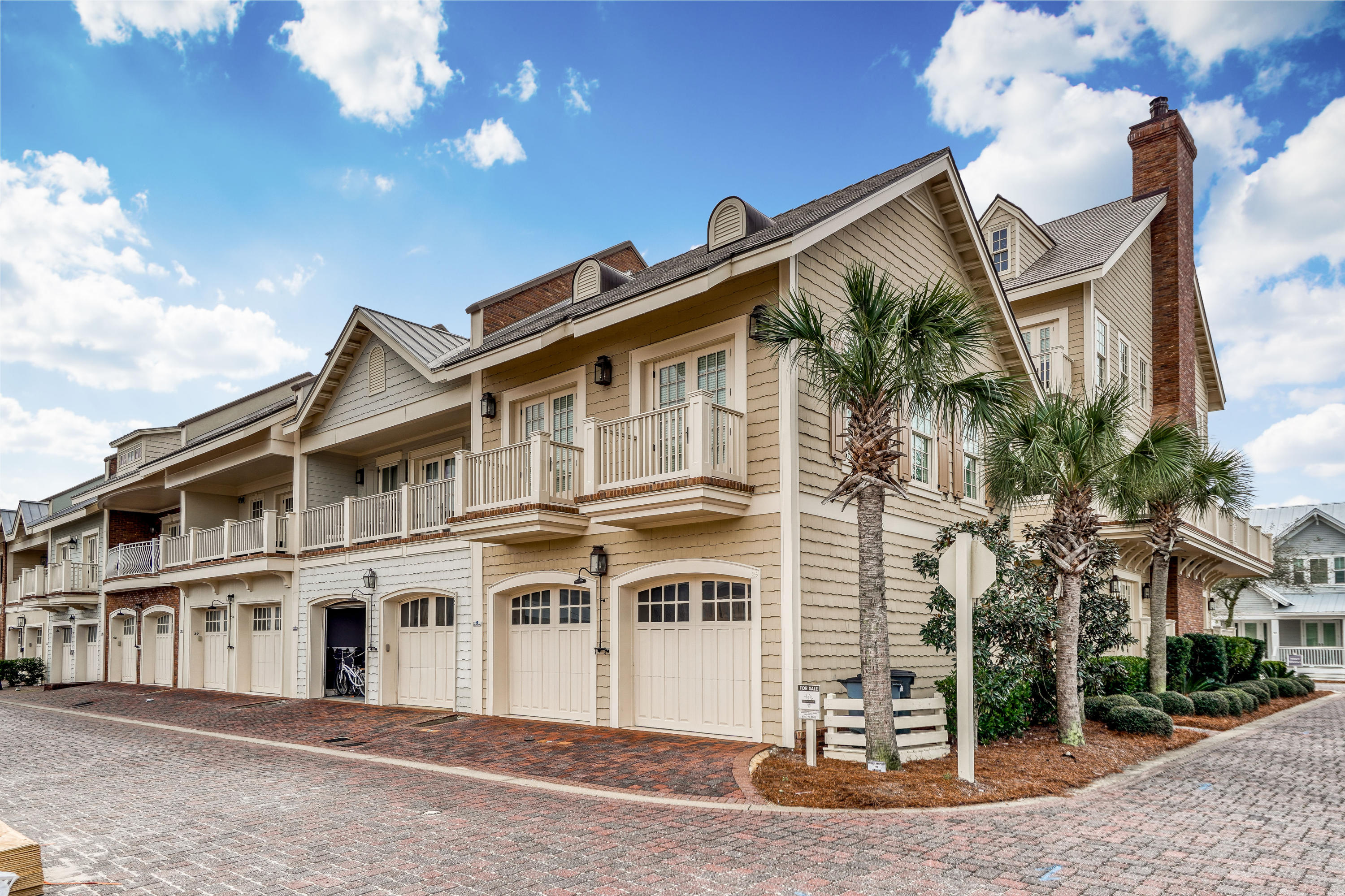 PROMINENCE/LUXURY TOWNHOMES - Residential