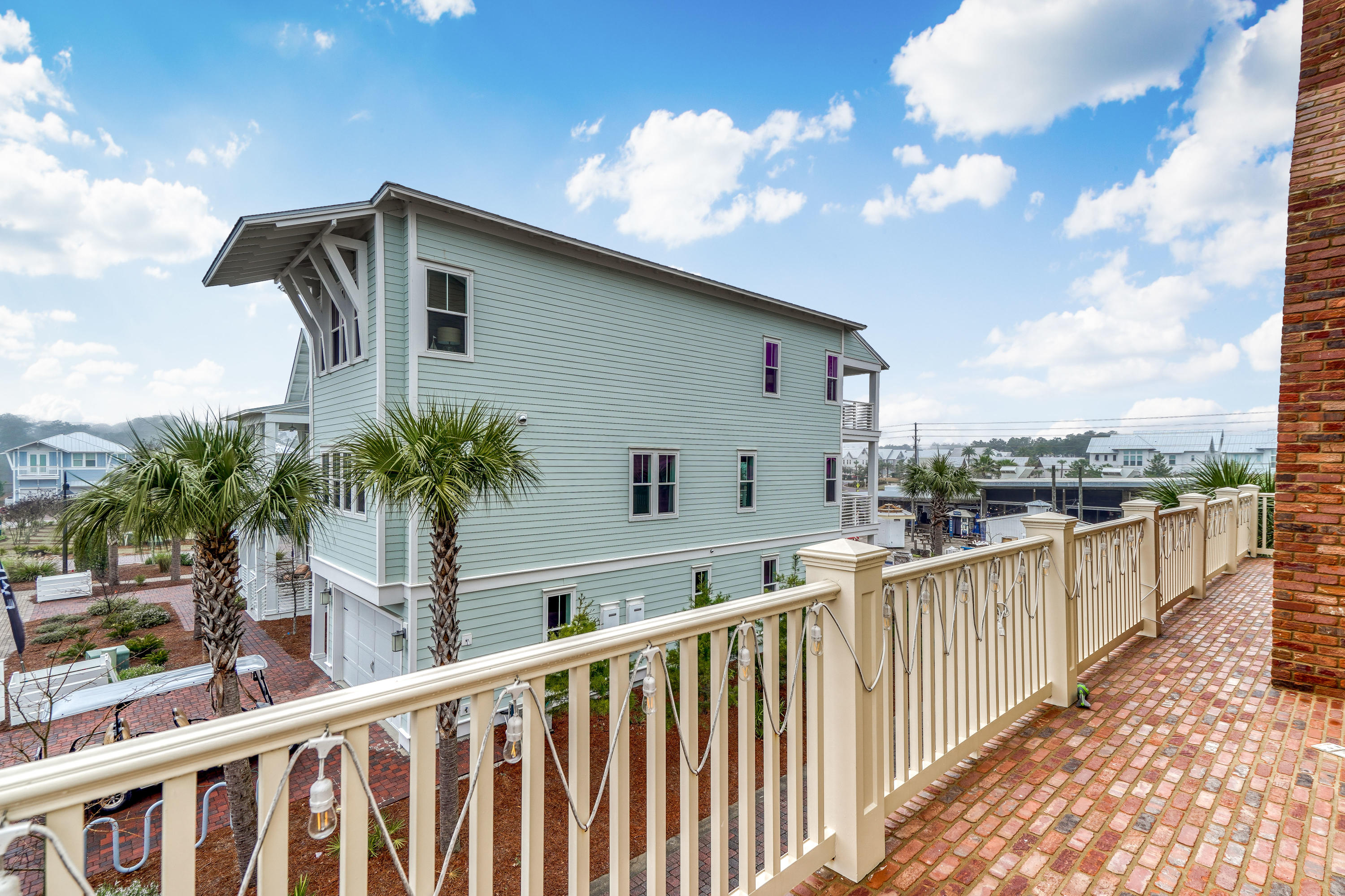 PROMINENCE/LUXURY TOWNHOMES - Residential