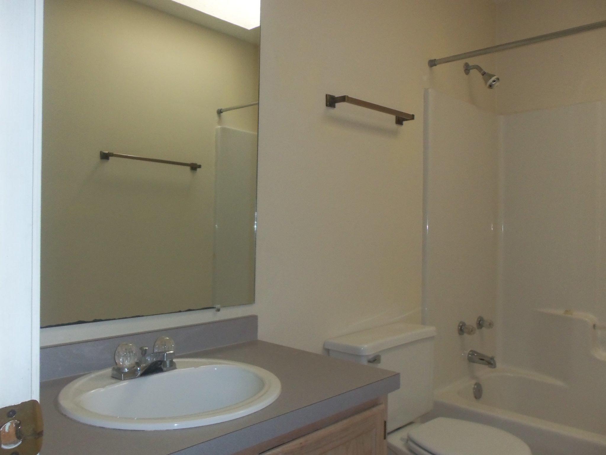 HERITAGE - Residential Lease