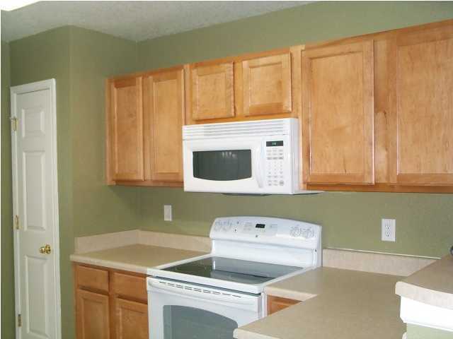 YACHT CLUB OAKS - Residential Lease