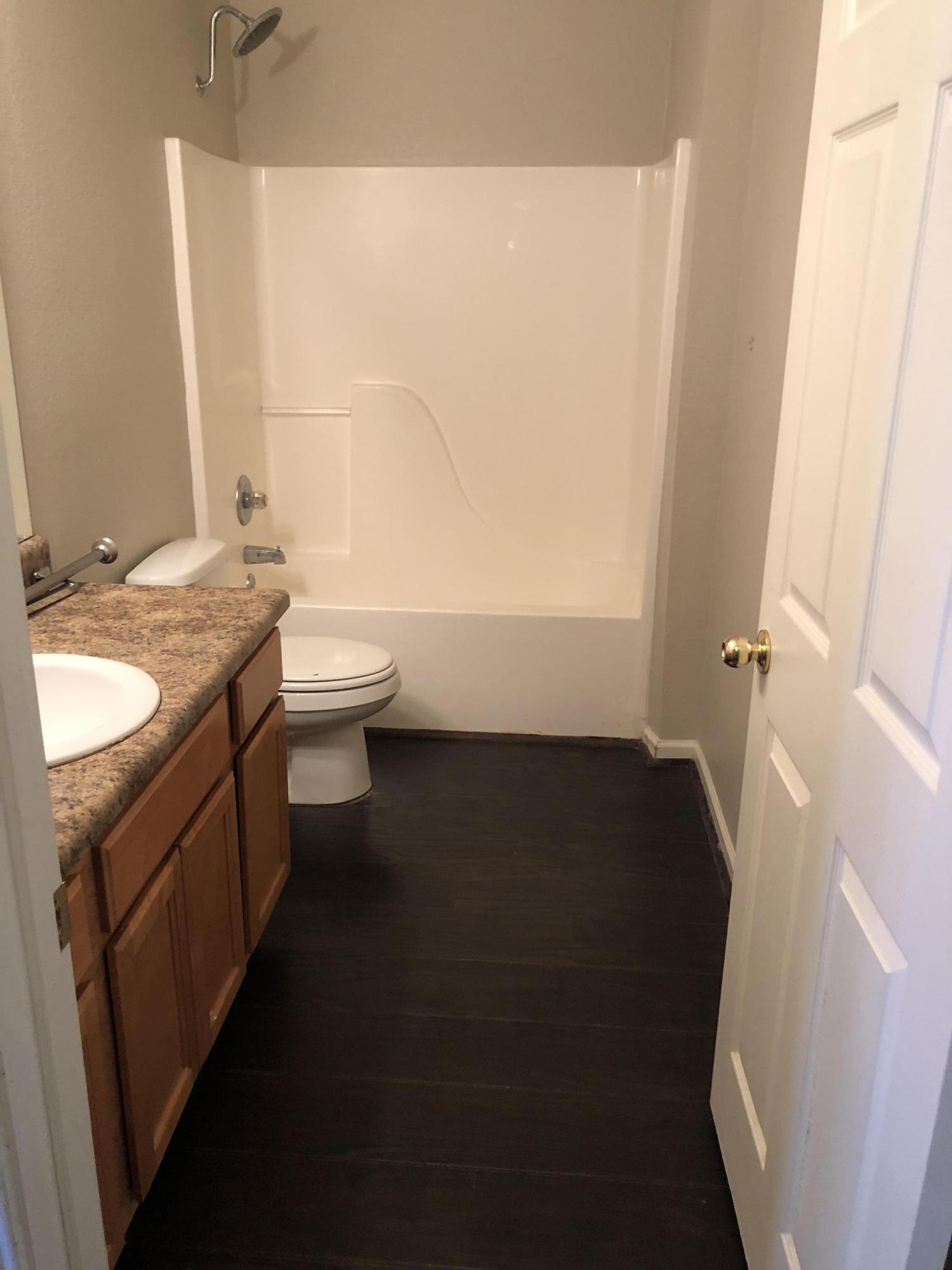 QUAIL LAKE - Residential Lease