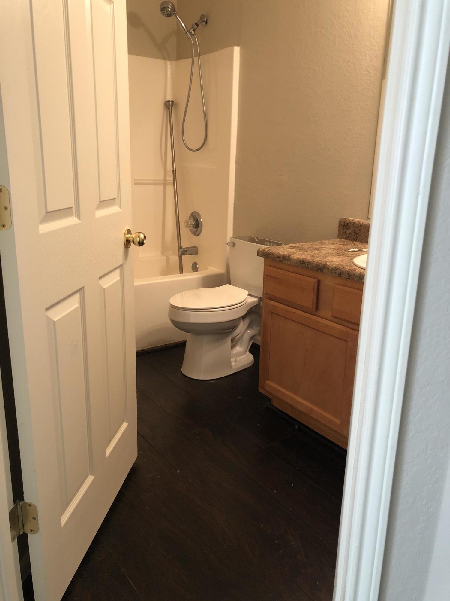 QUAIL LAKE - Residential Lease
