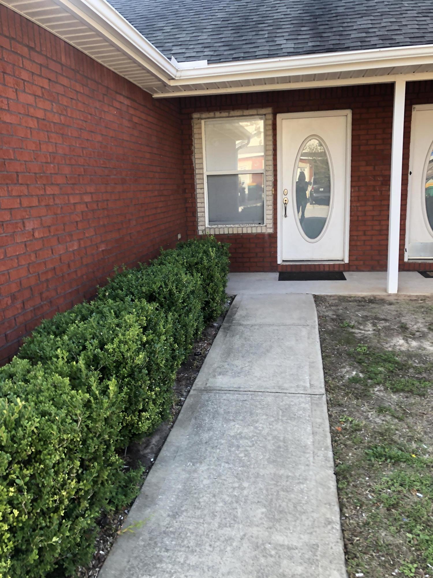 QUAIL LAKE - Residential Lease