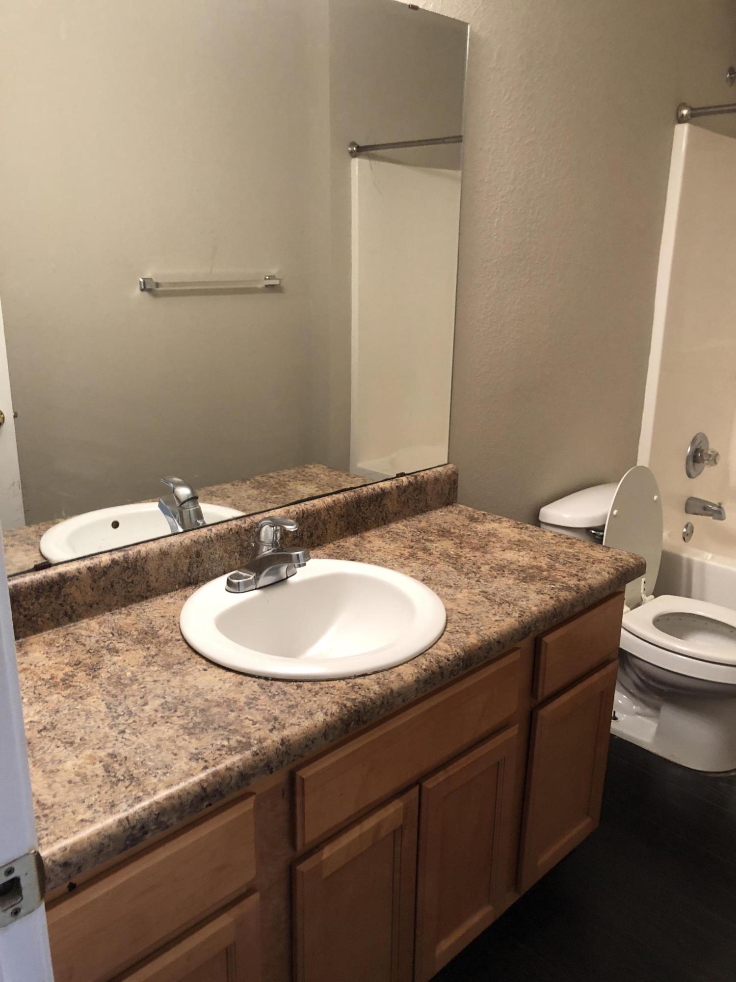 QUAIL LAKE - Residential Lease