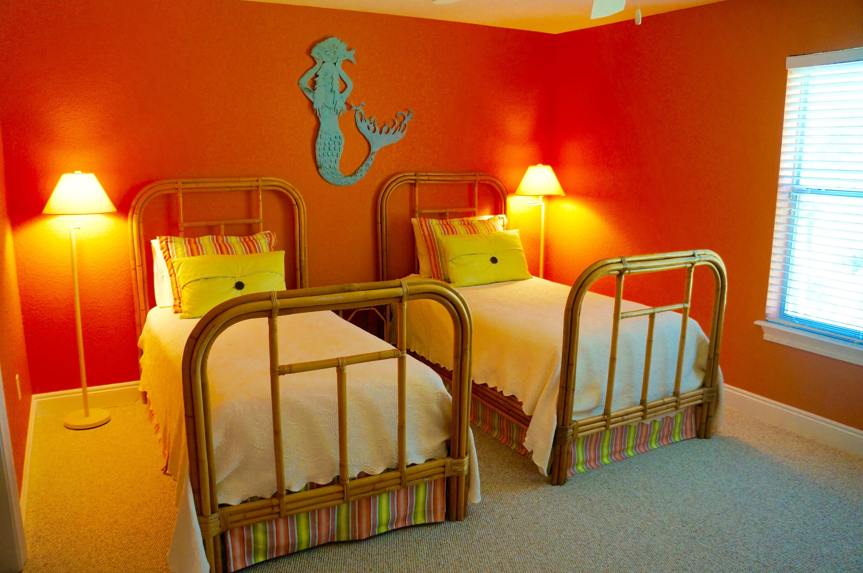 DUNE BREEZE VILLAS - Residential