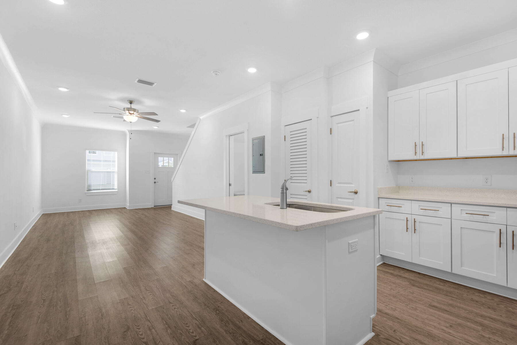 VERANDAS AT FREEPORT - Residential Lease
