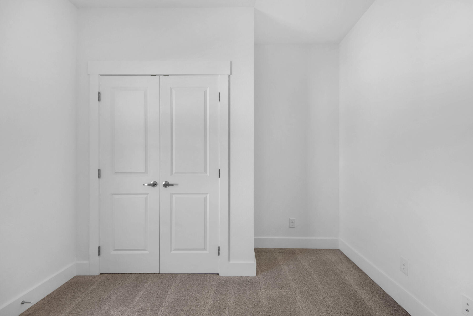 VERANDAS AT FREEPORT - Residential Lease