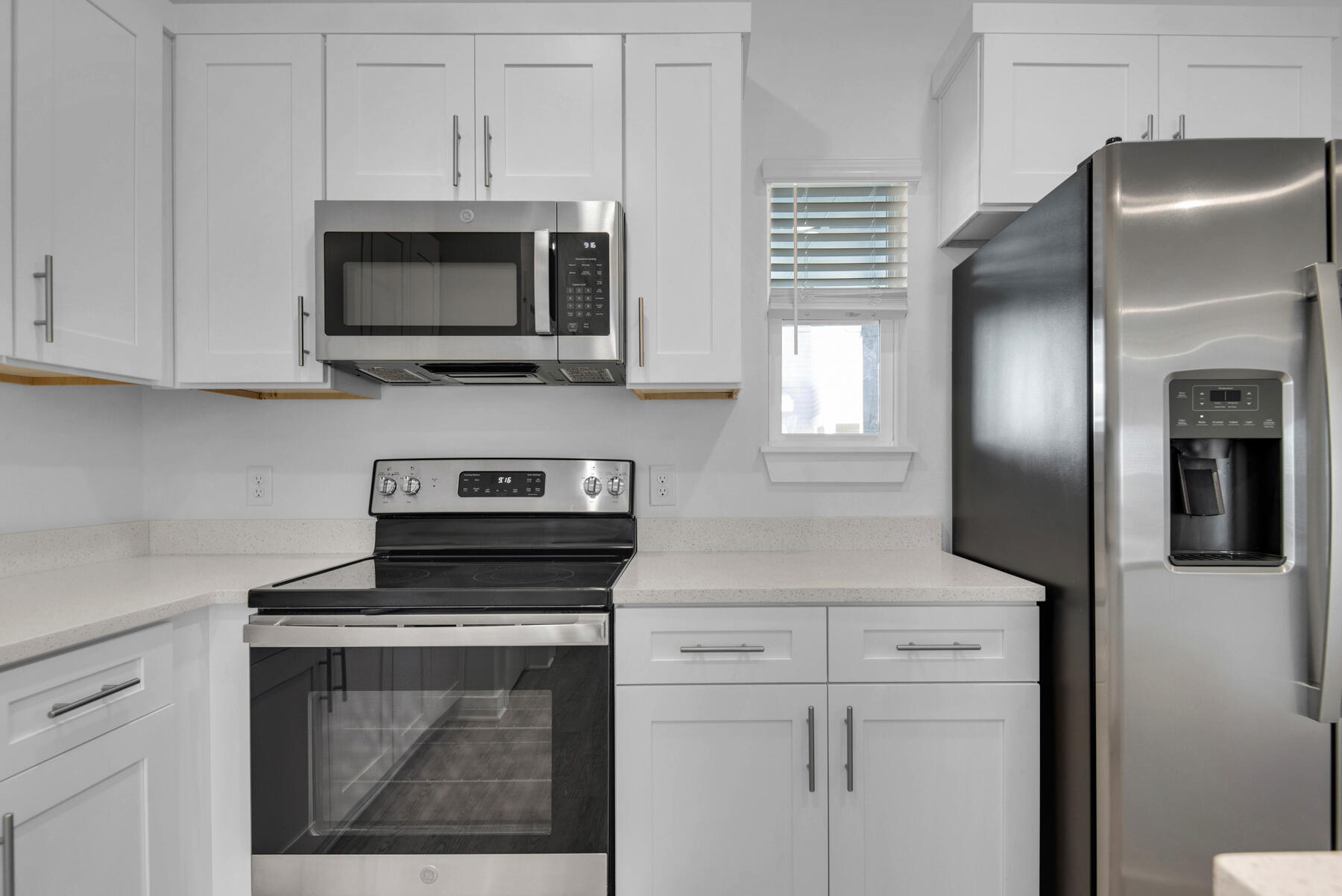 VERANDAS AT FREEPORT - Residential Lease