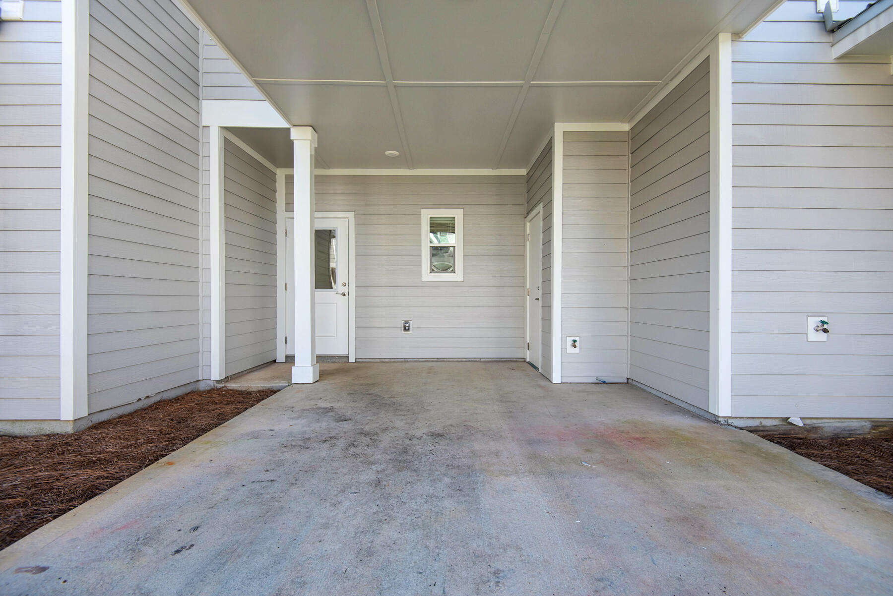 VERANDAS AT FREEPORT - Residential Lease