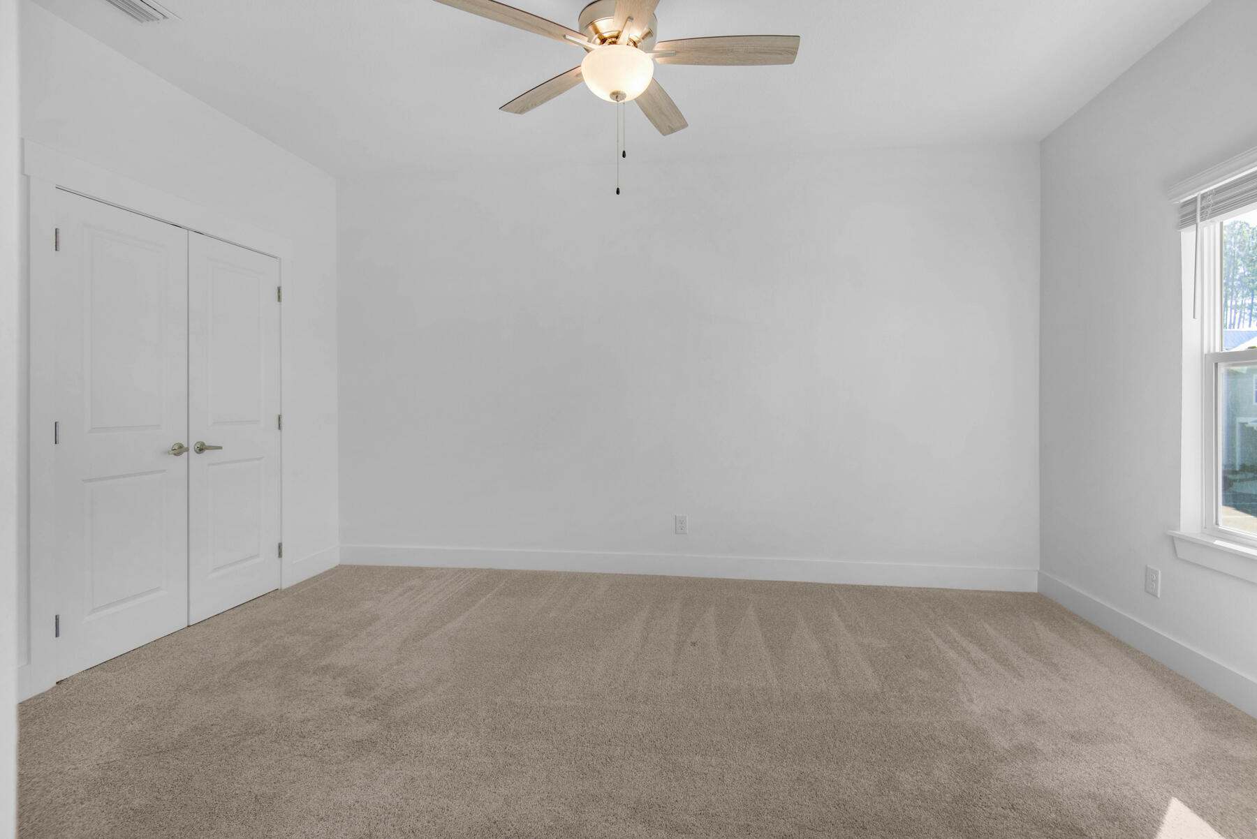 VERANDAS AT FREEPORT - Residential Lease