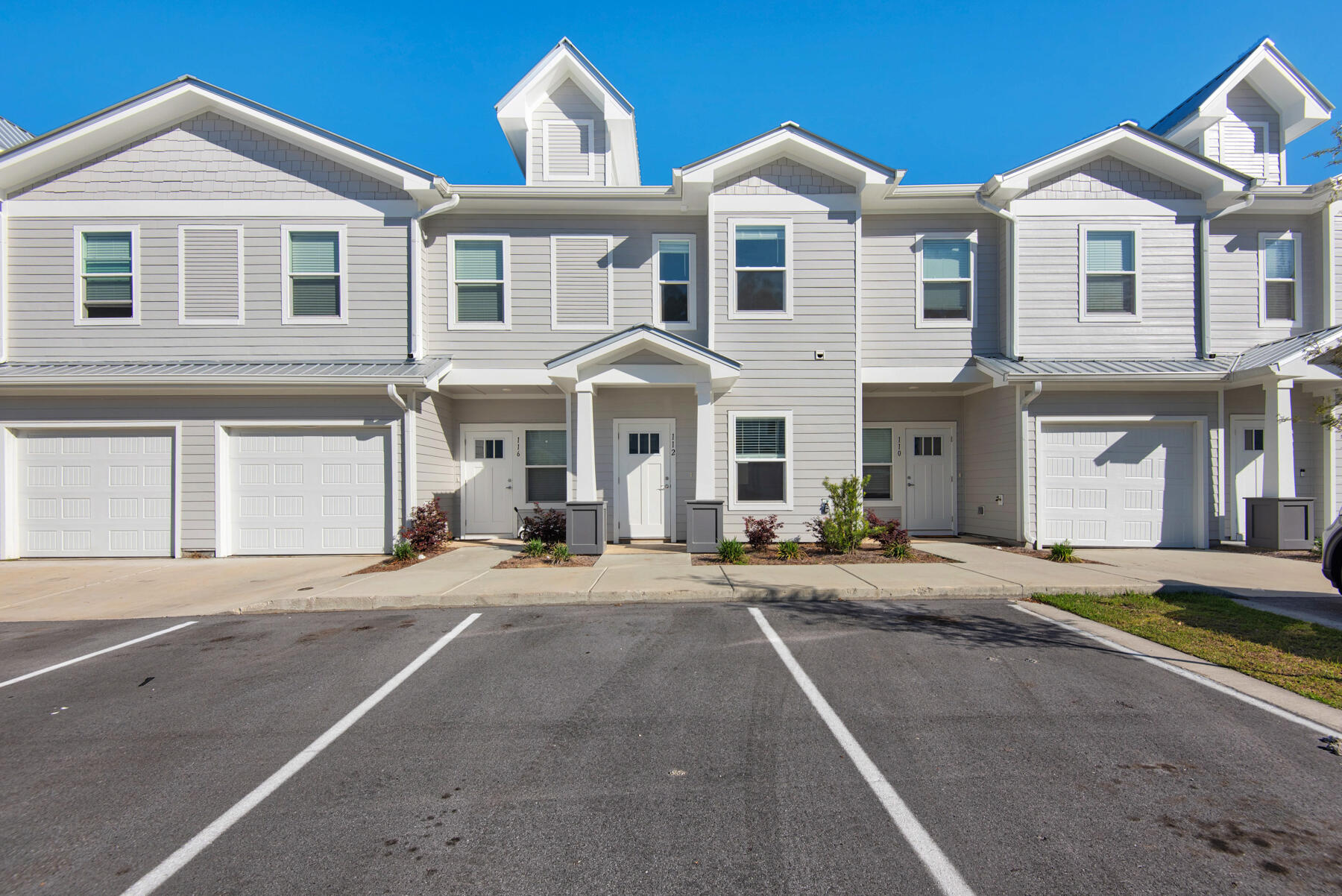 VERANDAS AT FREEPORT - Residential Lease