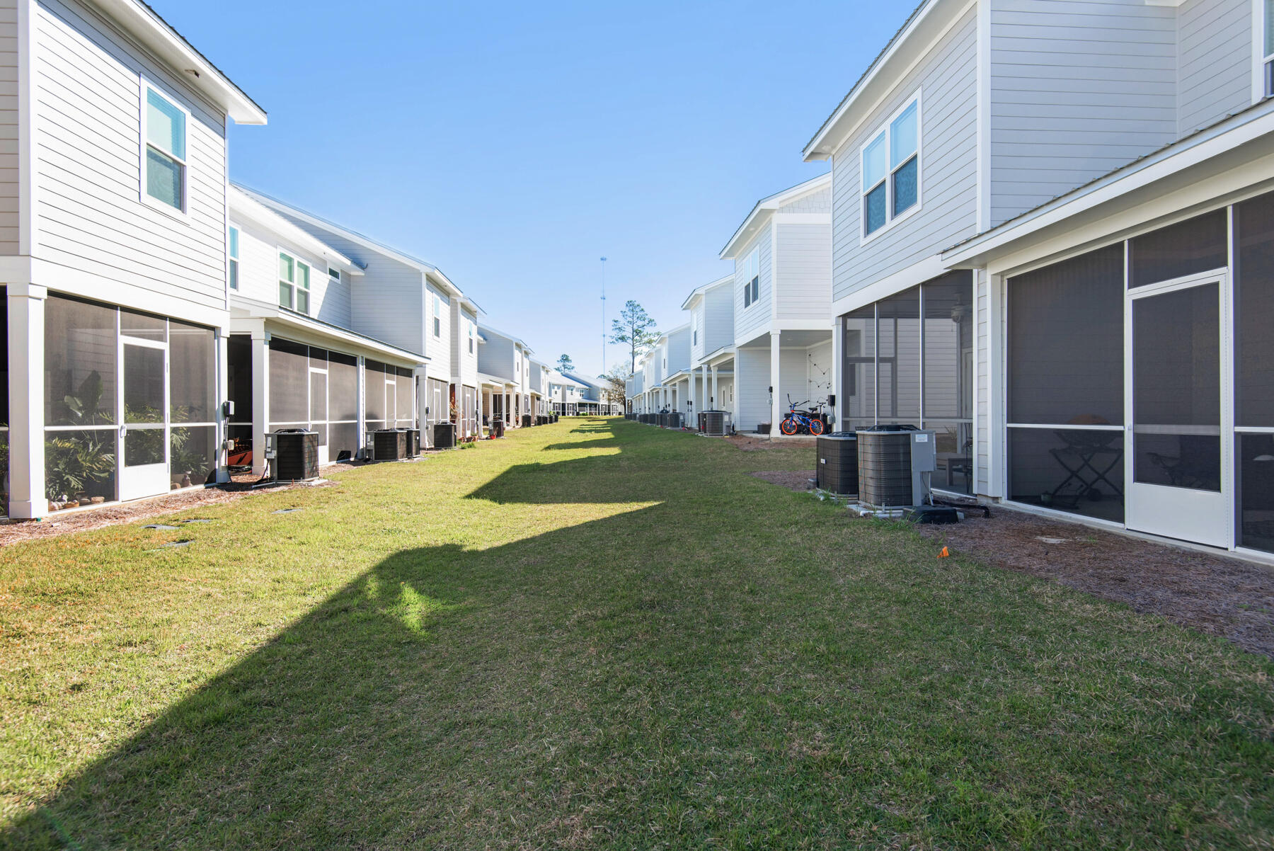 VERANDAS AT FREEPORT - Residential Lease