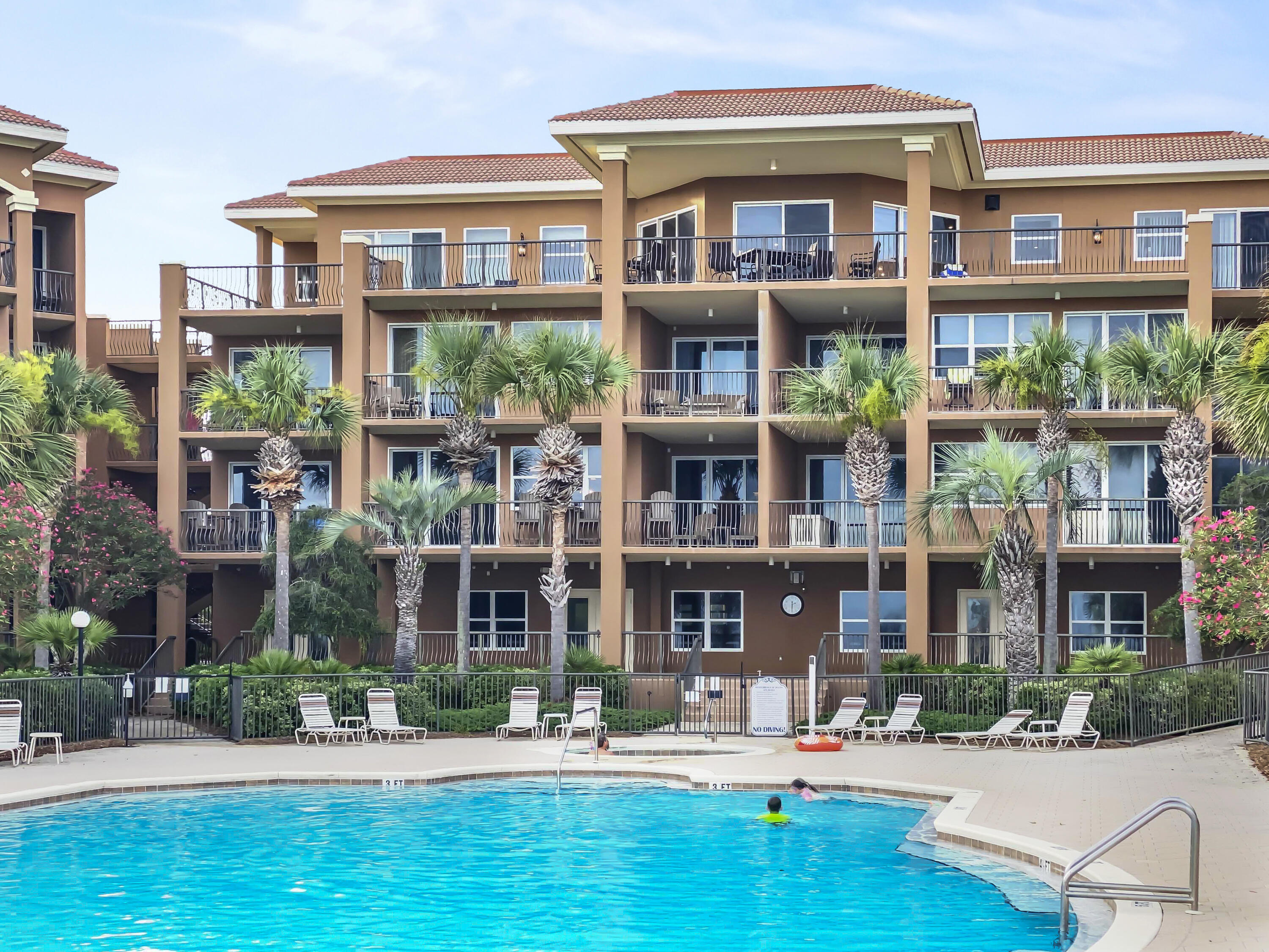 MEDITERRANEA - Residential