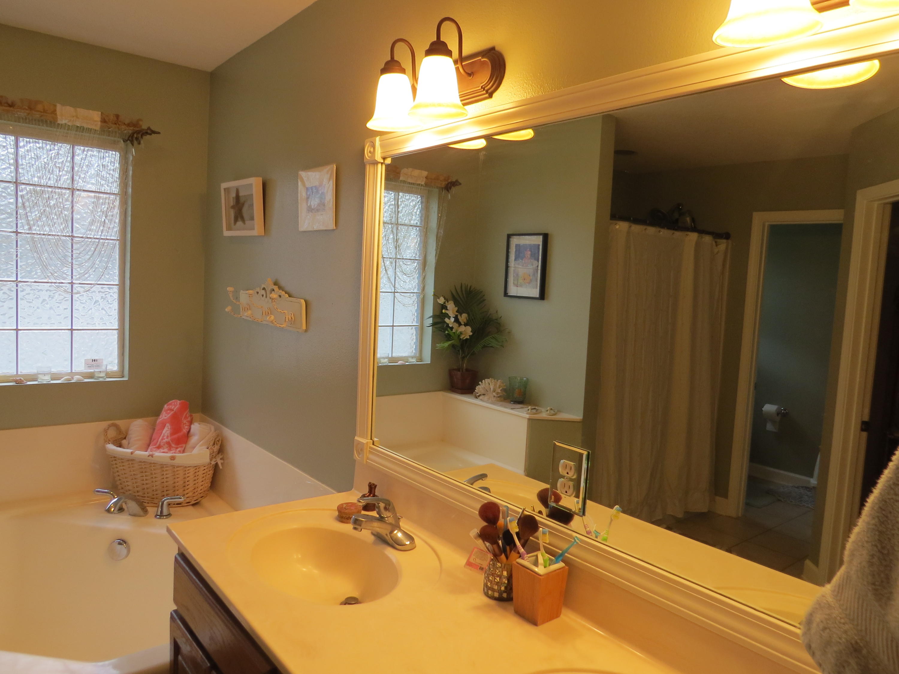 CRESCENT SHORES - Residential