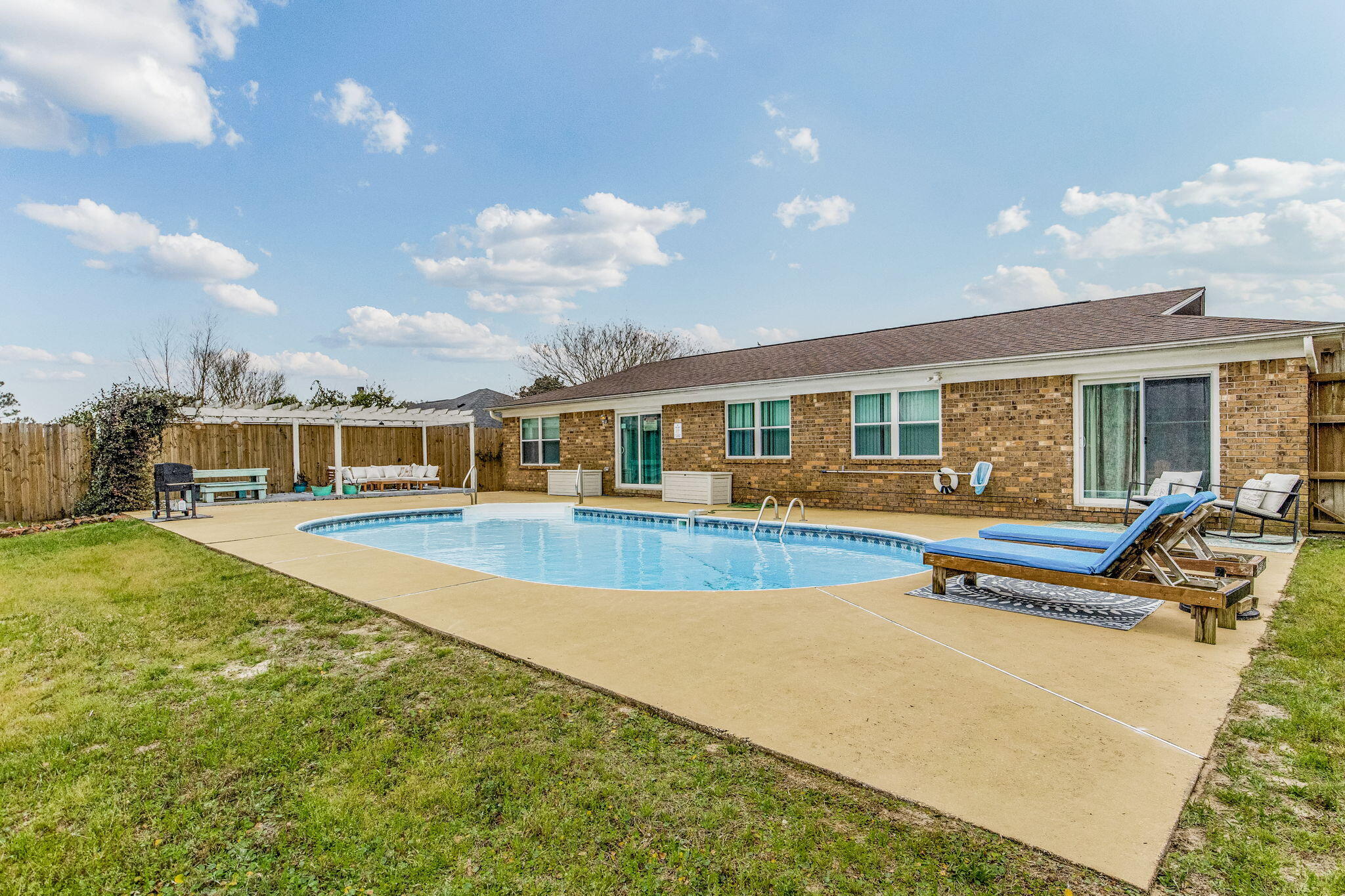 GRANDE LAGOON NORTH - Residential