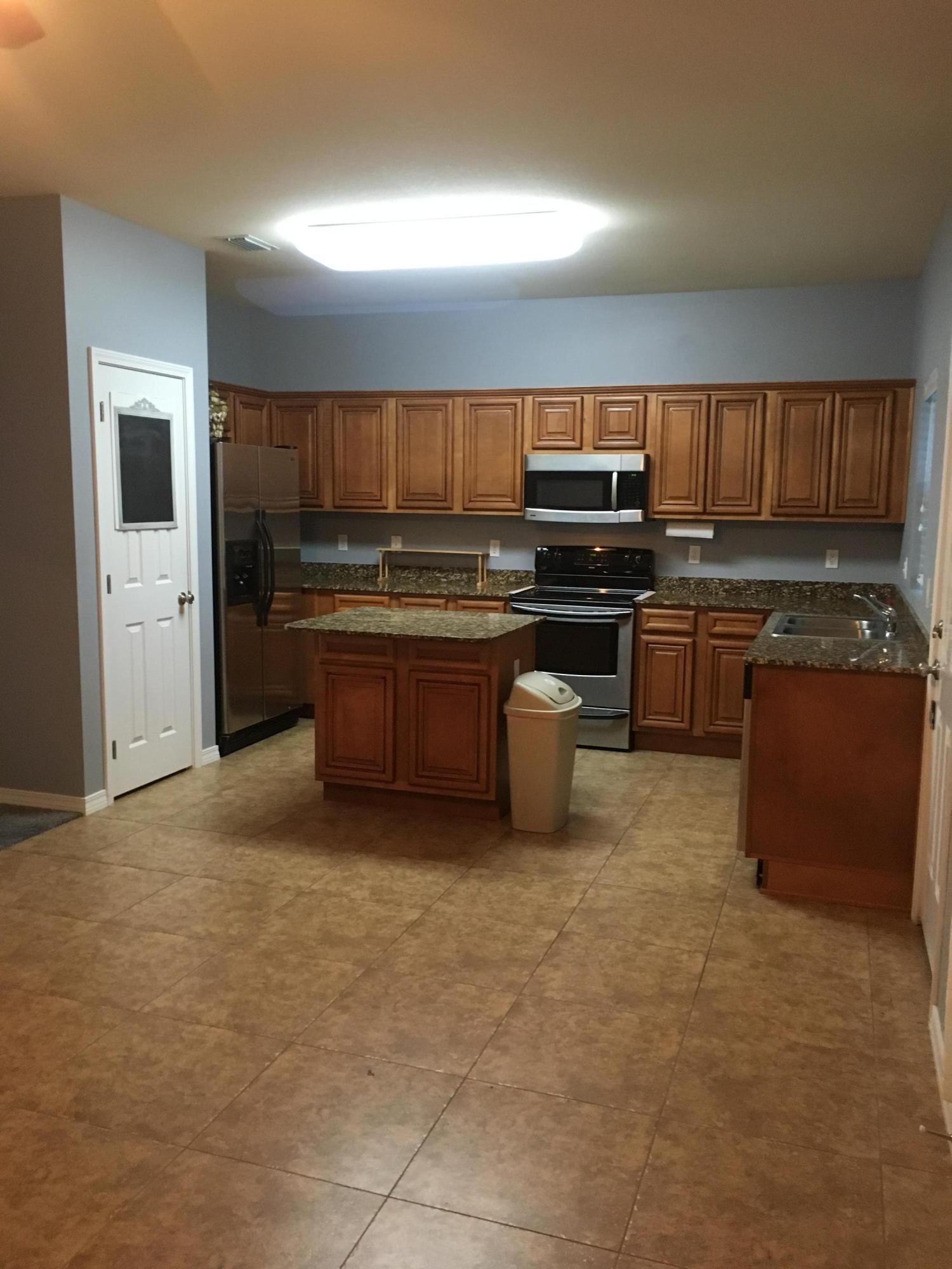 MERIDIAN SQUARE T/H - Residential Lease