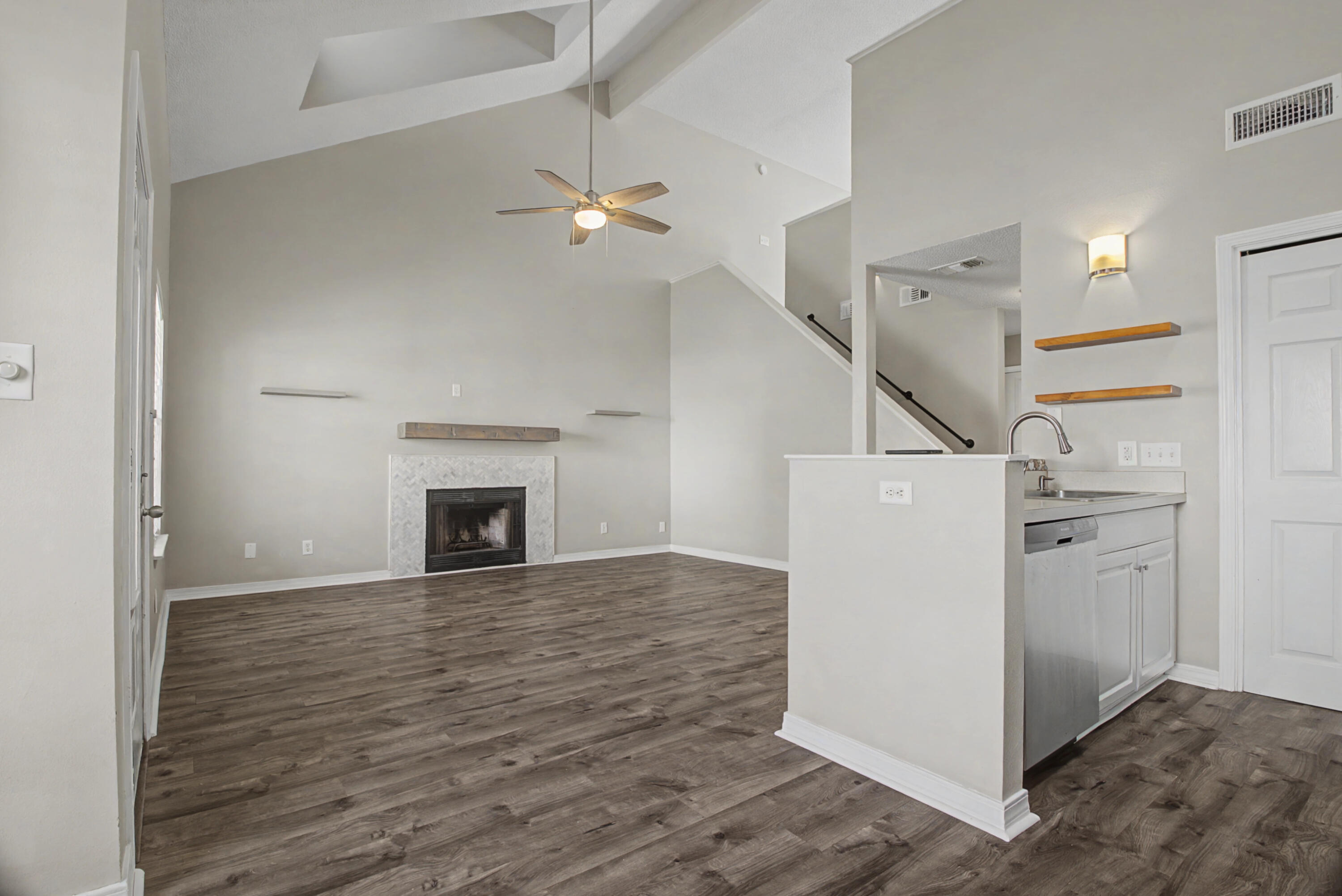QUAIL RIDGE LANDING - Residential