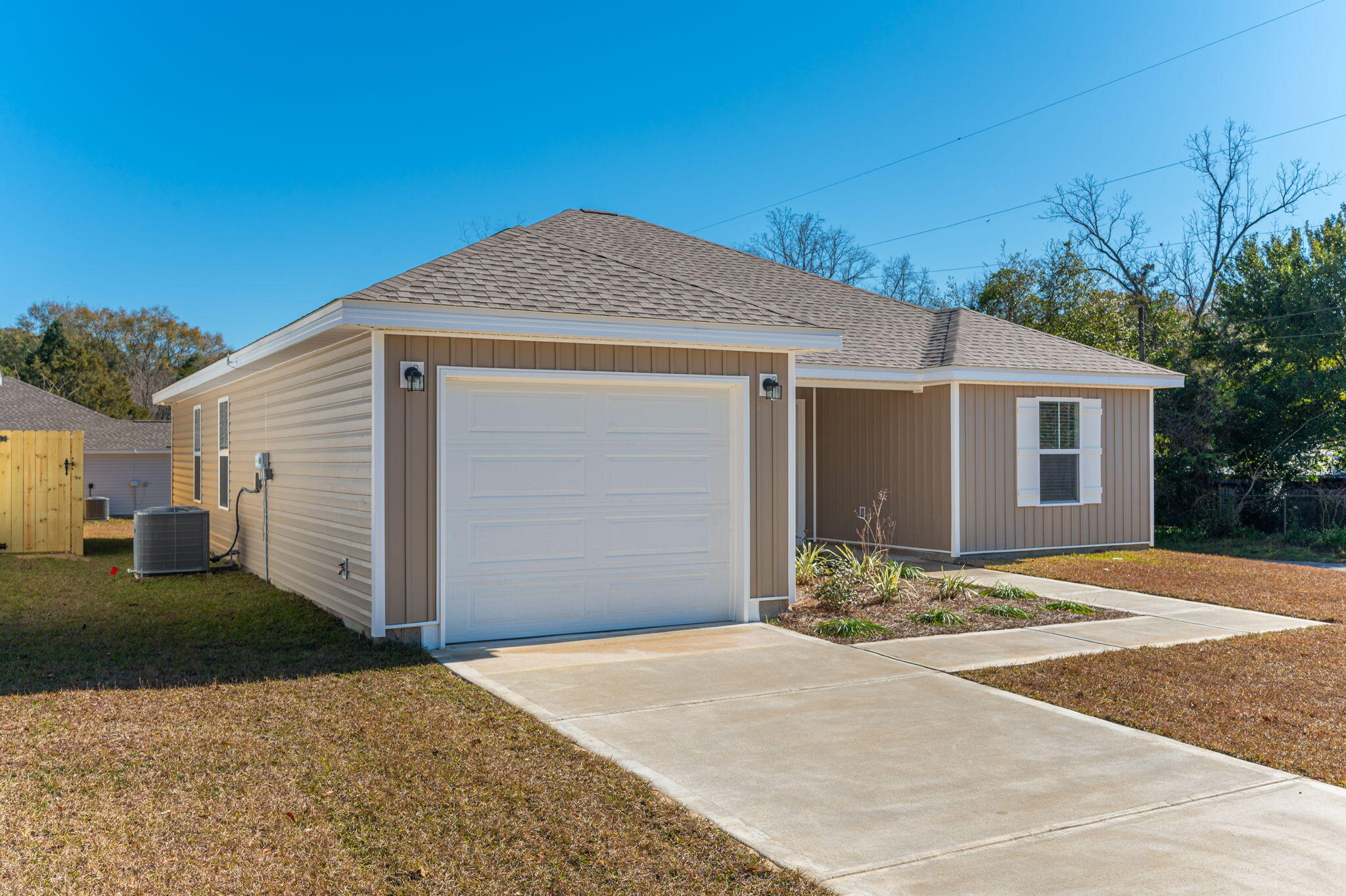 METES & BOUNDS - Residential Lease