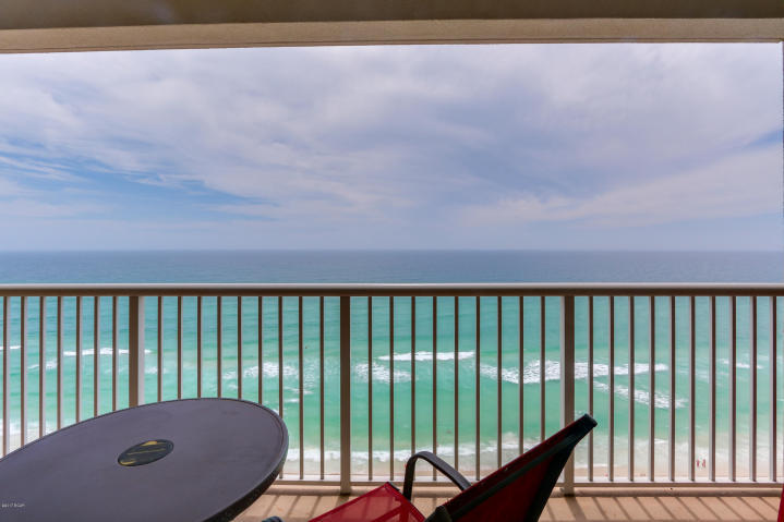 MAJESTIC BEACH TOWERS I - Residential