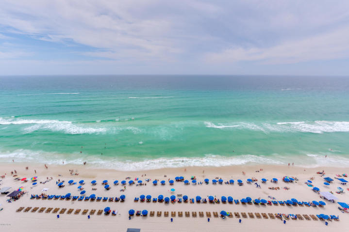 MAJESTIC BEACH TOWERS I - Residential