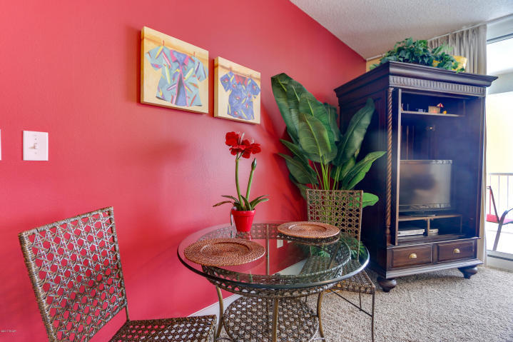 MAJESTIC BEACH TOWERS I - Residential