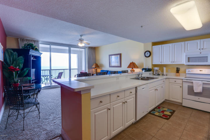 MAJESTIC BEACH TOWERS I - Residential