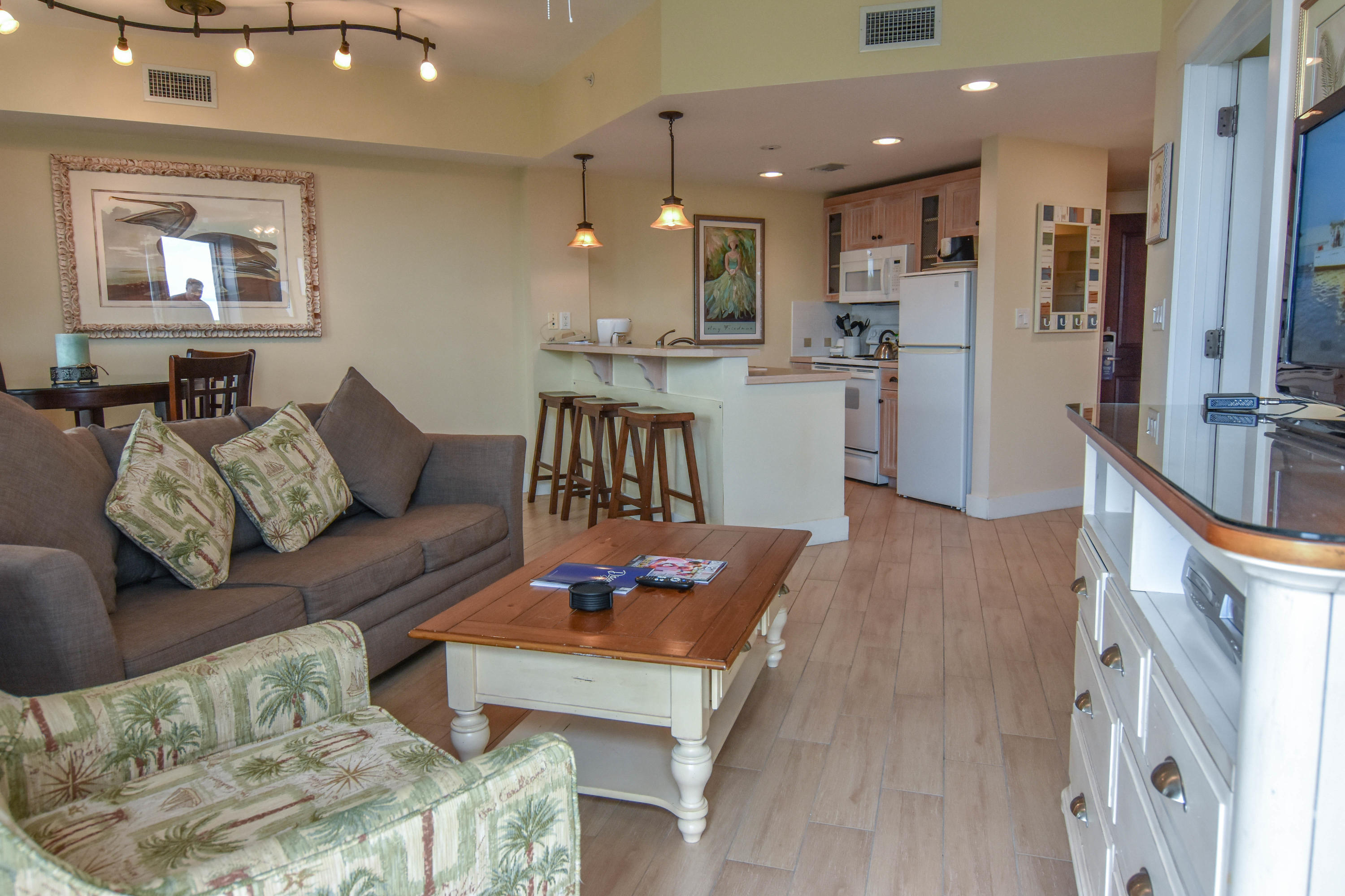 PILOT HOUSE - Residential