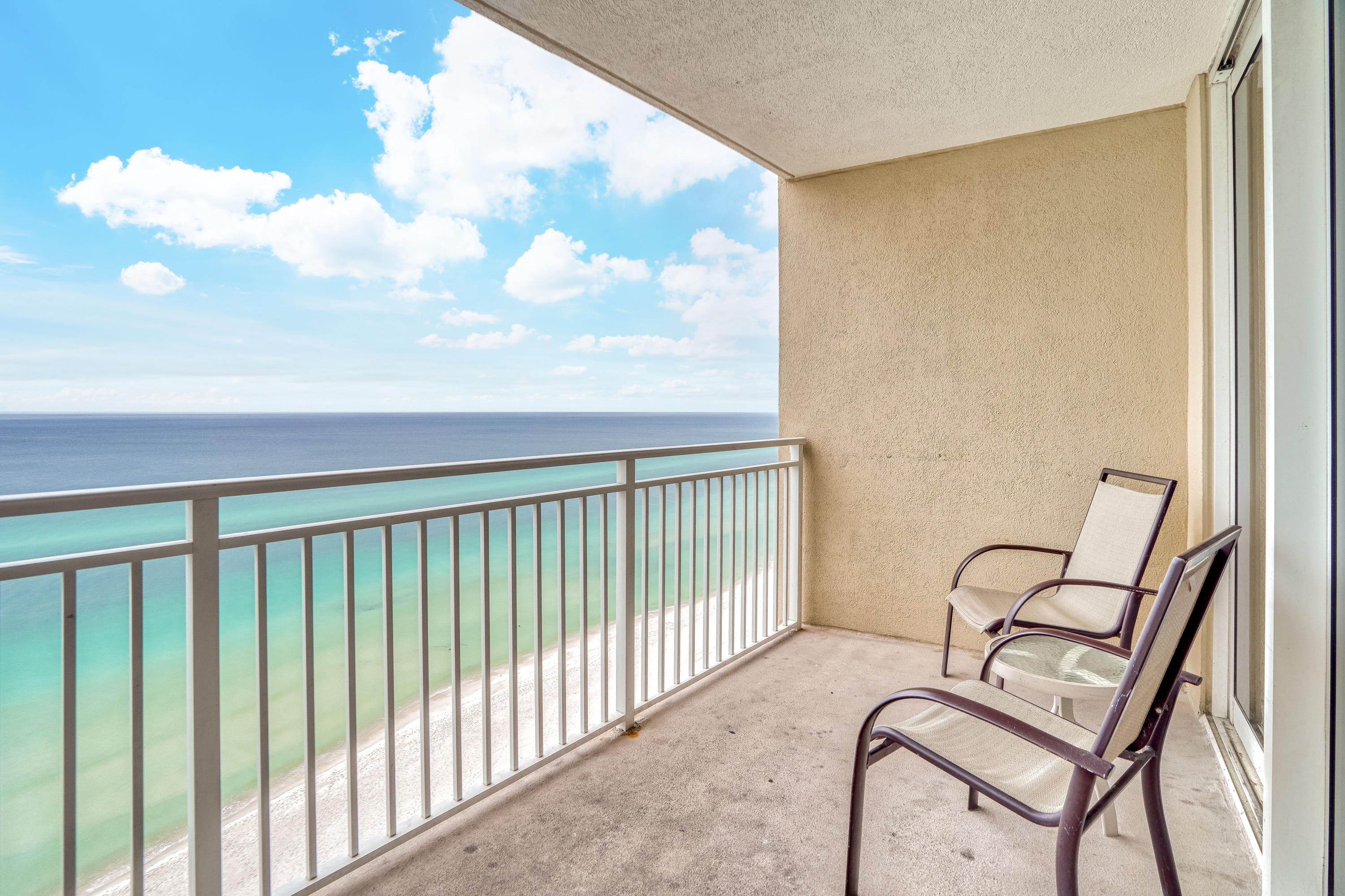 EMERALD BEACH PH 4 - Residential