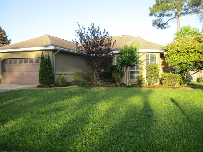 Welcome to your new home on the beautiful Emerald Coast! In this home, you are minutes away from the beautiful white sand beaches and turquoise crystal clear waters of the Gulf Coast. This home features an open contemporary space tucked away in the Bayside community. Community amenities include tennis courts and a pool. Lawn maintenance is included in the monthly rent. Home available for occupancy December 10th. Call today to schedule your appointment.