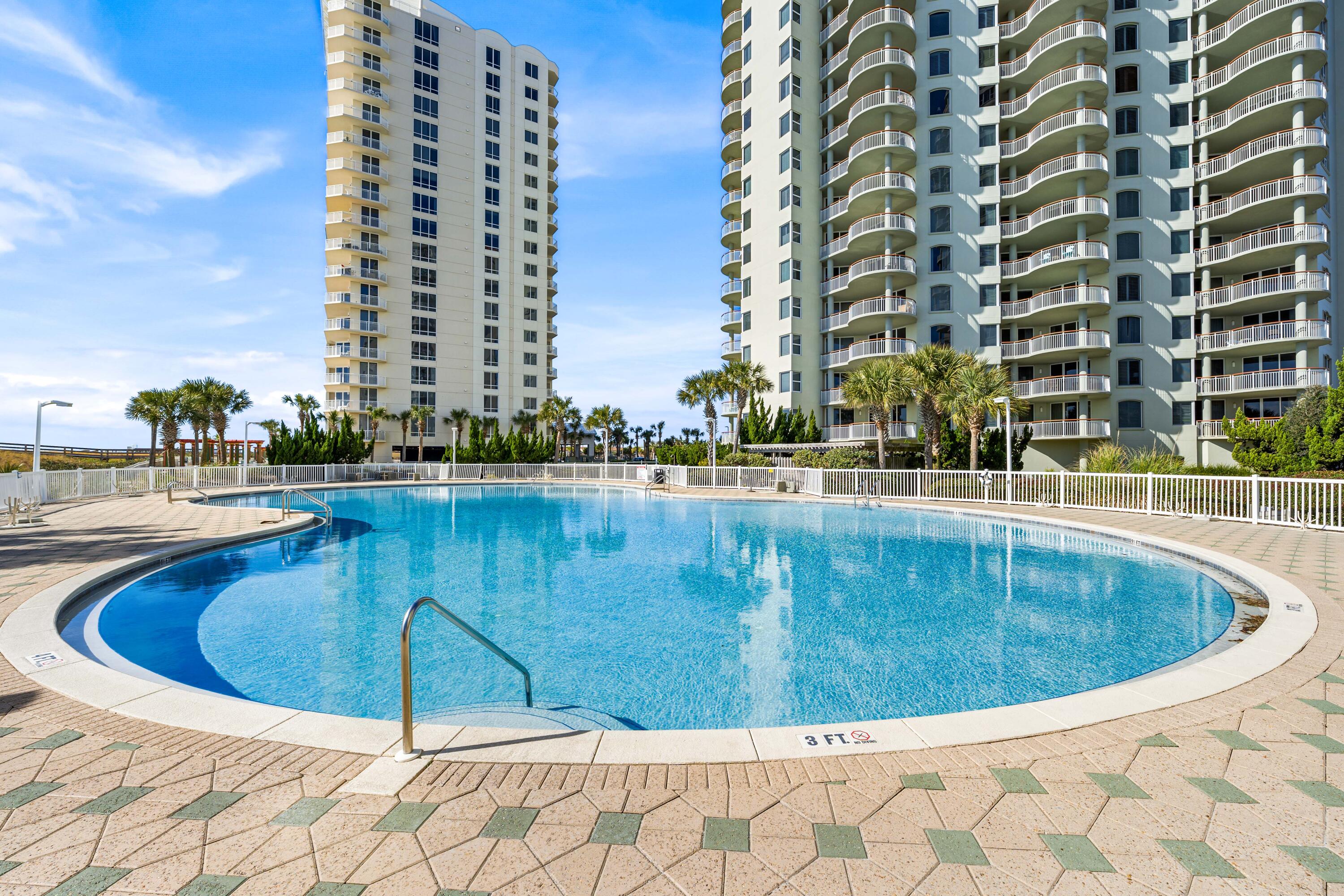 BEACH COLONY RESORT - Residential
