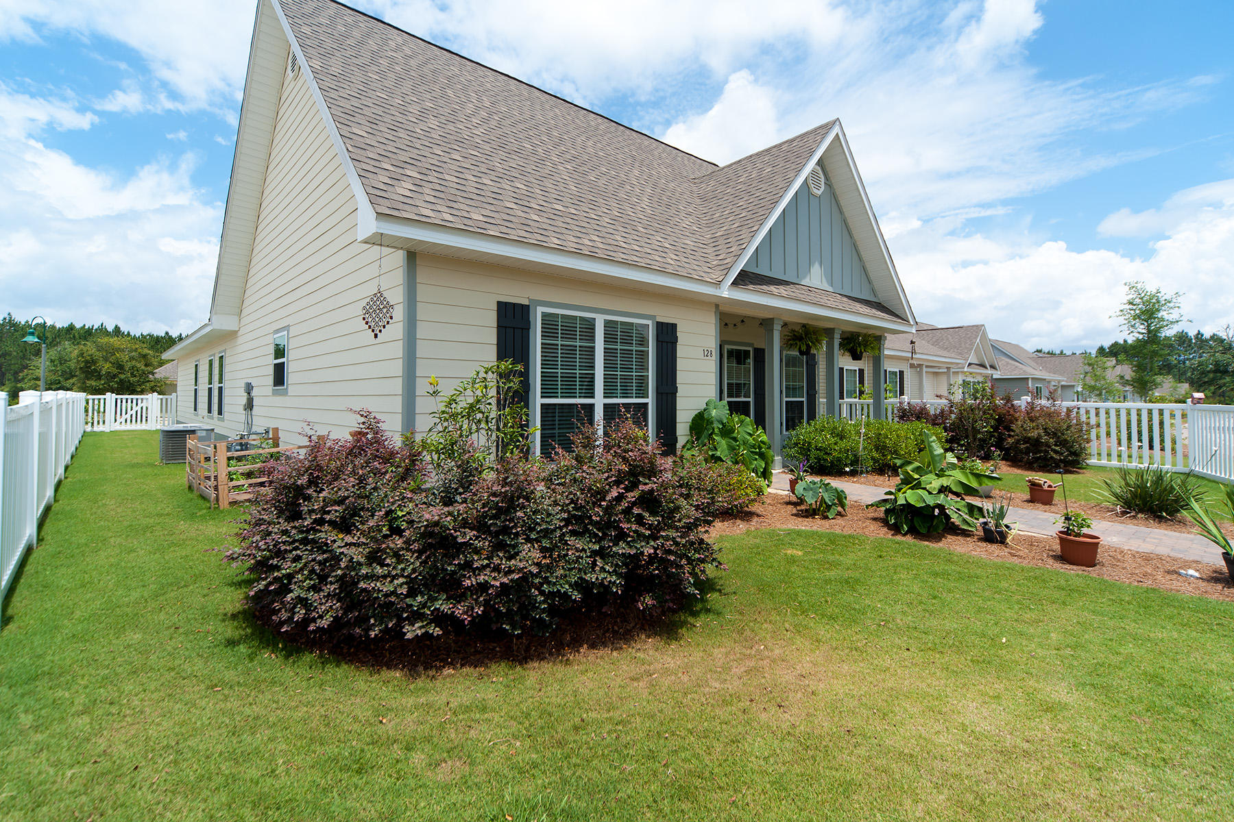 HAMMOCK BAY - Residential Lease