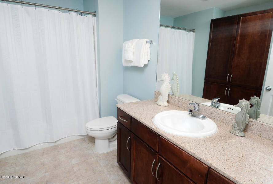 Laketown Wharf - Residential
